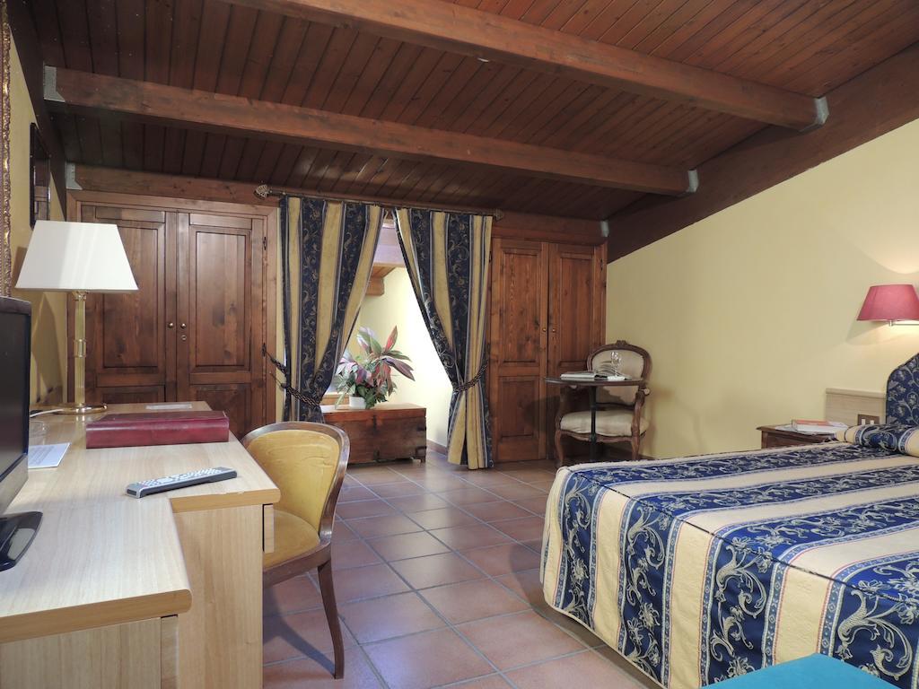 Country Relais I Due Laghi Vila Anguillara Sabazia Quarto foto